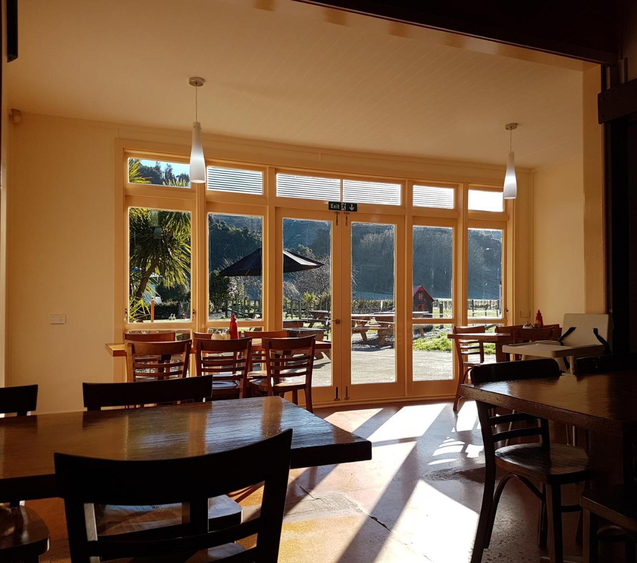 Ruahine Flat Hills Tourist Park酒店 外观 照片